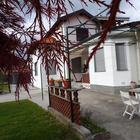 Casa Vacanze Terra Di Mezzo Invorio Inferiore Ngoại thất bức ảnh