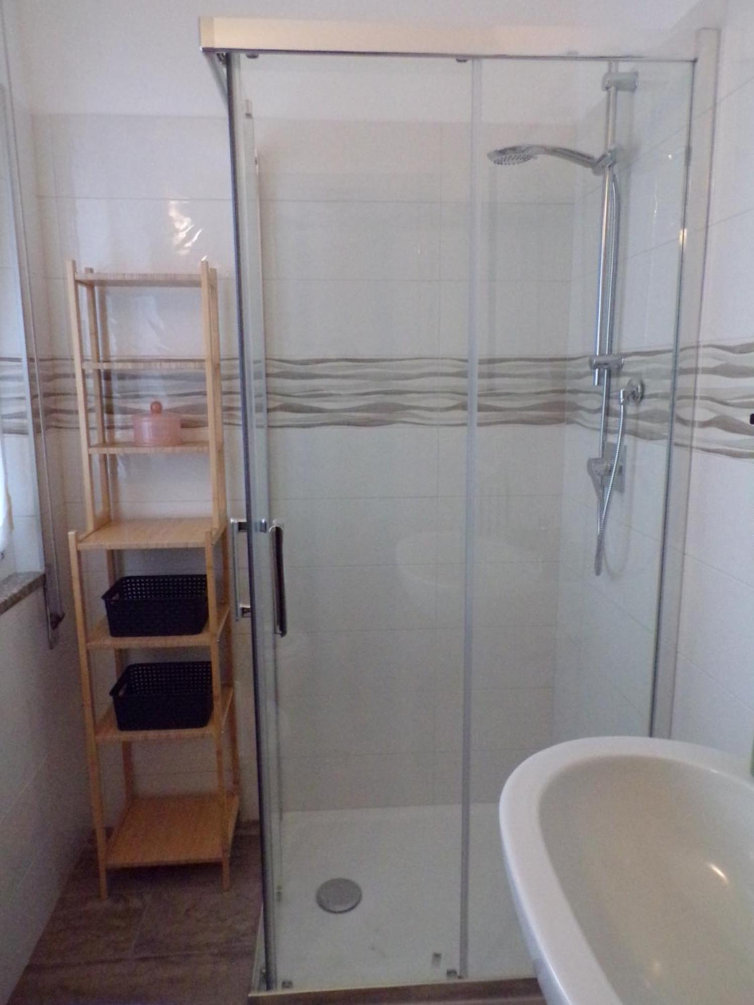 Casa Vacanze Terra Di Mezzo Invorio Inferiore Ngoại thất bức ảnh